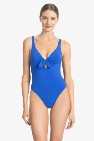 ava_knot_one_piece_0-3.webp Robin Piccone One Pieces-Ava Knot One Piece